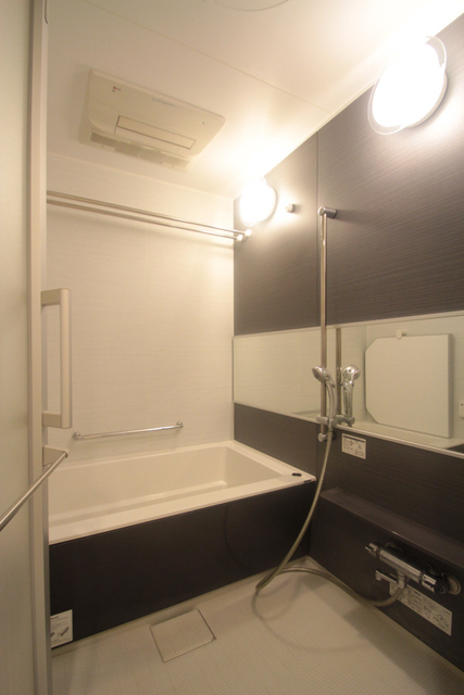 バス・シャワールーム　※別室の参考写真の為、現況優先です。