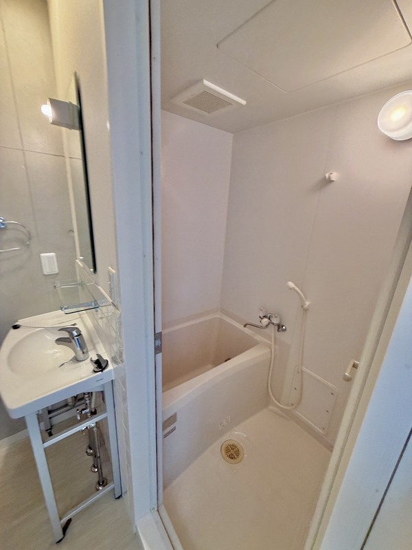 バス・シャワールーム　風呂