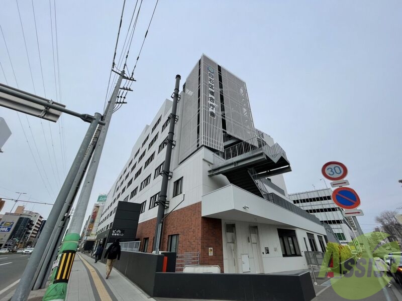 中学校　札幌市立白石中学校（中学校）まで1126m