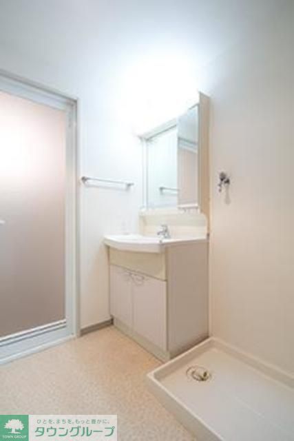 洗面設備　※写真は同タイプ住戸です。