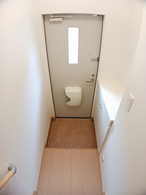 玄関　図面と現状に相違がある場合には現状を優先