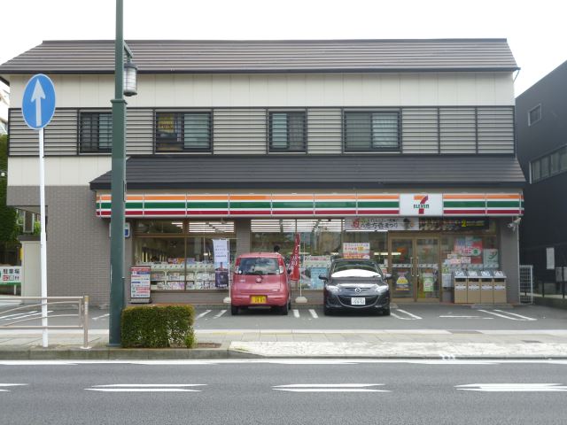 コンビニ　セブンイレブン（コンビニ）まで400m