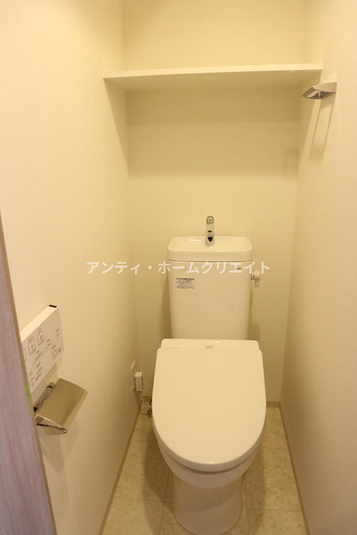 トイレ　同タイプ別階部屋写真