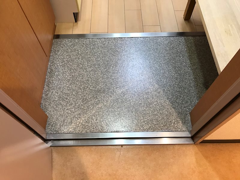 玄関　※同タイプの他のお部屋です