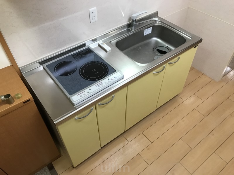 キッチン　※同タイプの他のお部屋です