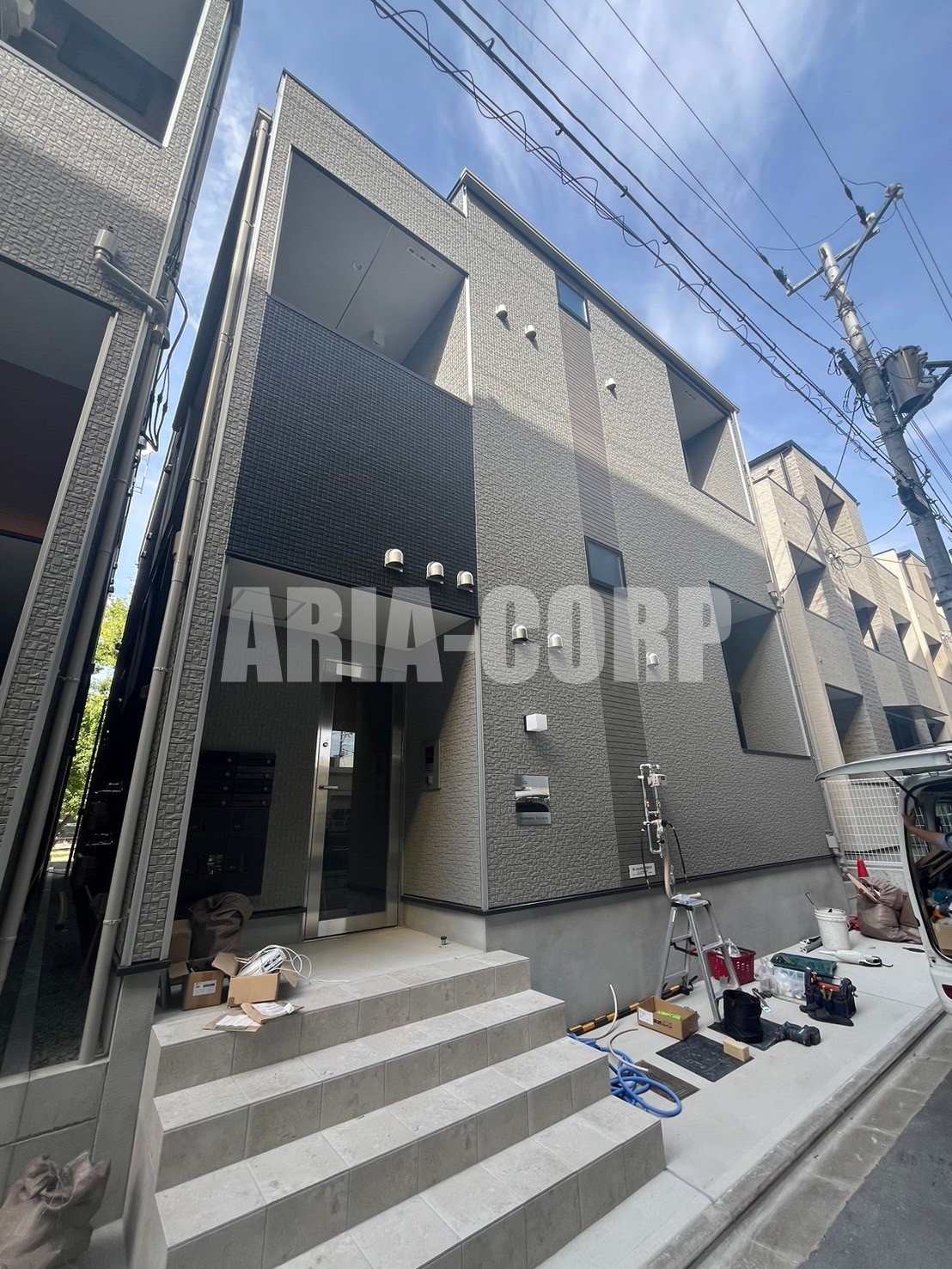 建物外観　2024年完成、大手ハウスメーカー施工のデザイナーズアパート