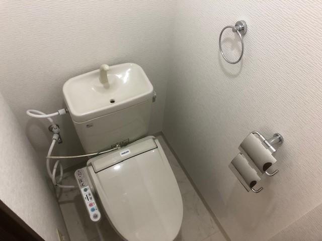 トイレ　シャワー付トイレ