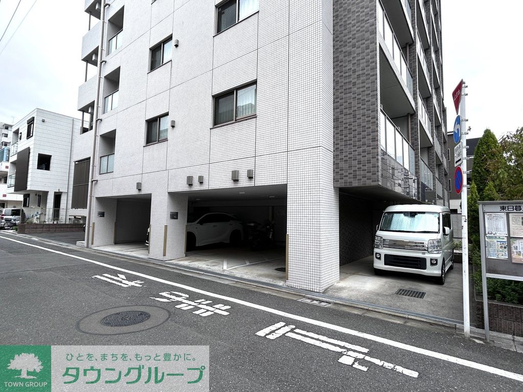 駐車場　駐車場