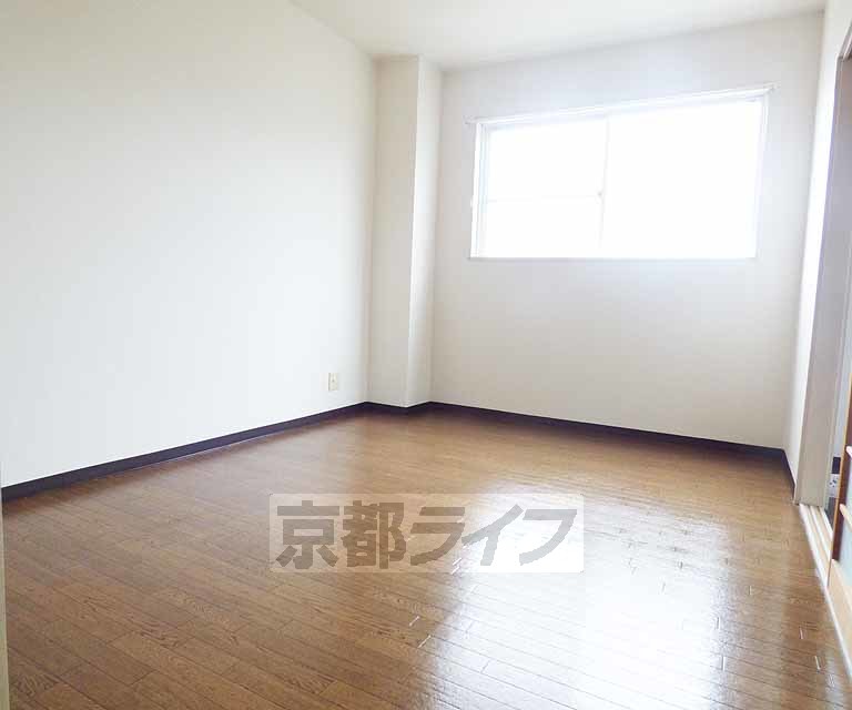 居室・リビング　きれいなお部屋です。