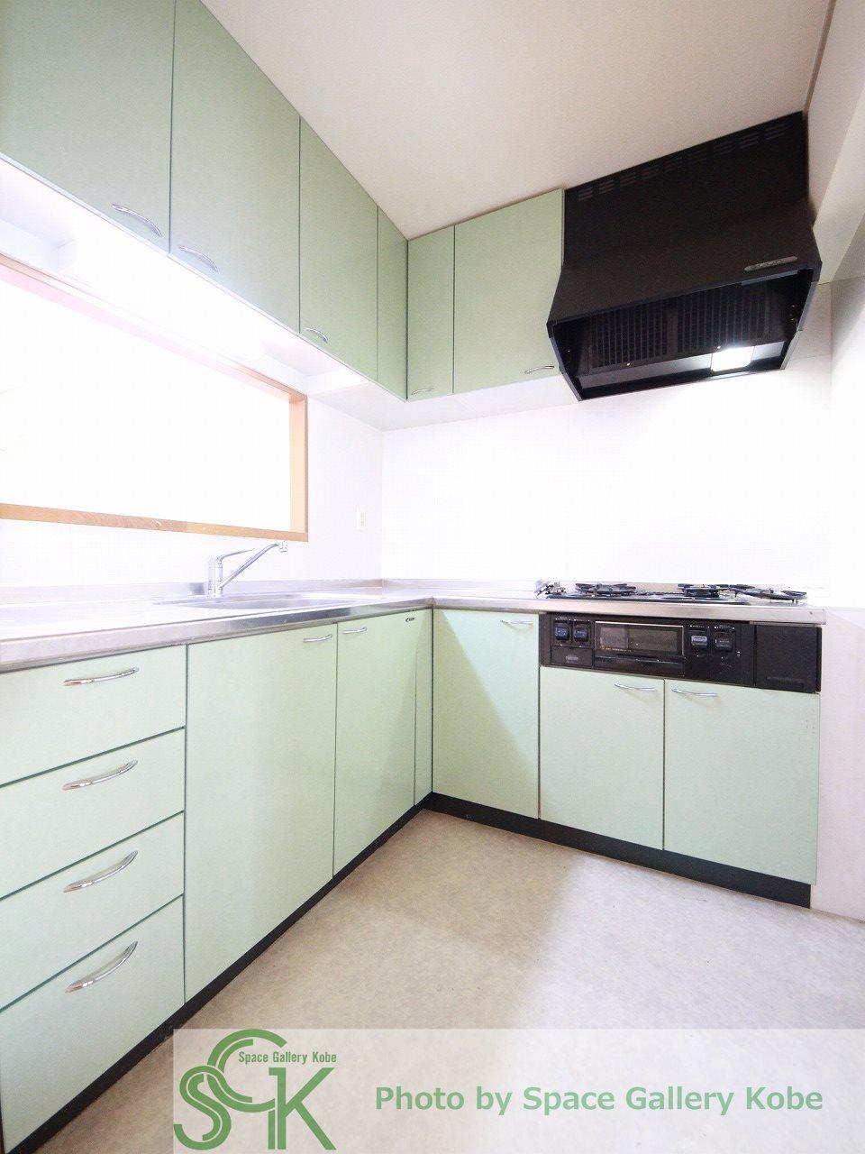 キッチン　※お部屋により仕様が異なる可能性があります。