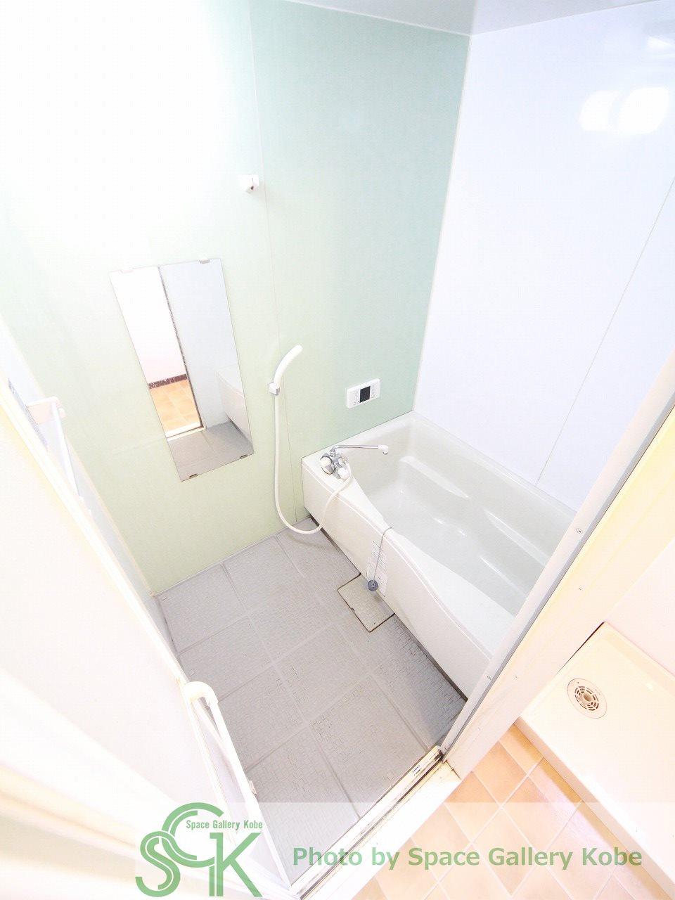 バス・シャワールーム　※お部屋により仕様が異なる可能性があります。