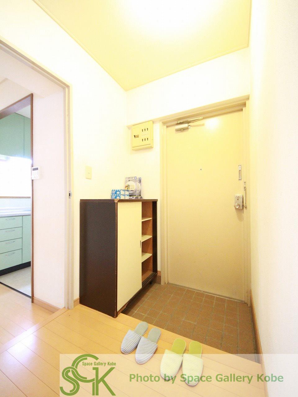 玄関　※お部屋により仕様が異なる可能性があります。