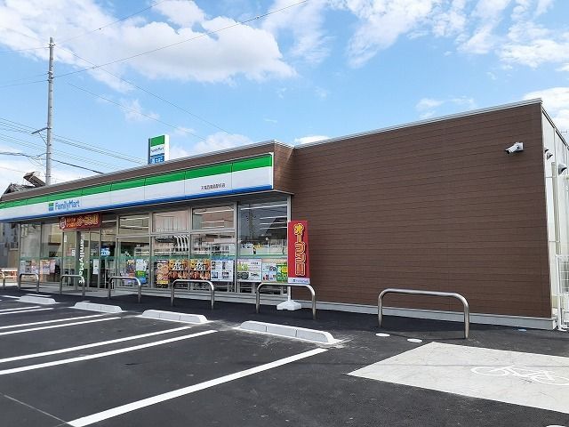 コンビニ　ファミリーマート天竜西鹿島駅前（コンビニ）まで750m