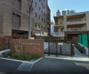 幼稚園・保育園　麹町保育園（幼稚園・保育園）まで423m