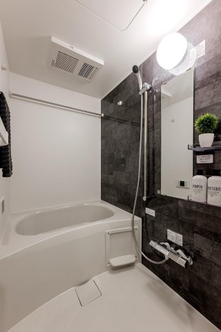 バス・シャワールーム　24時間換気システム+浴室暖房乾燥機+追焚