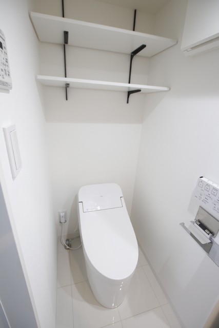 トイレ　※他号室参考写真
