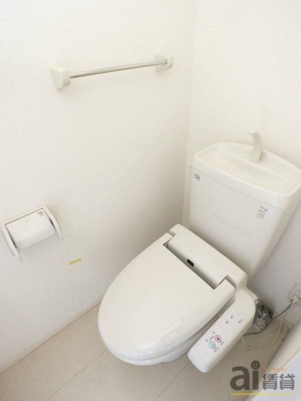 トイレ　※同仕様写真