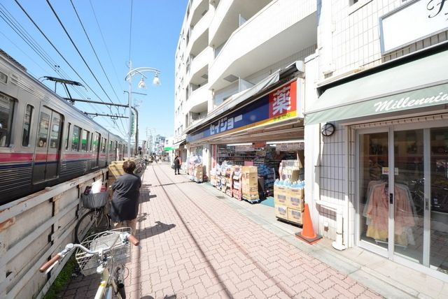 その他　駅前（その他）まで720m