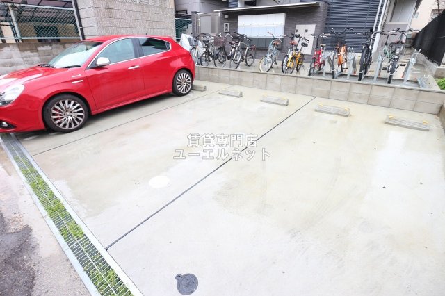駐車場　敷地内駐車場あり◎