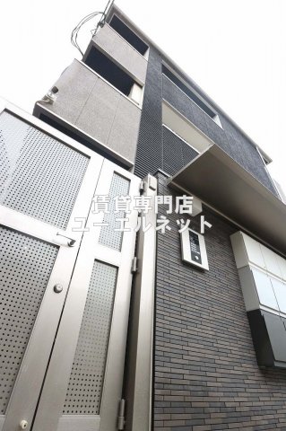 建物外観　シンプルで洗練されたデザインが毎日の暮らしに心地よさをプラス
