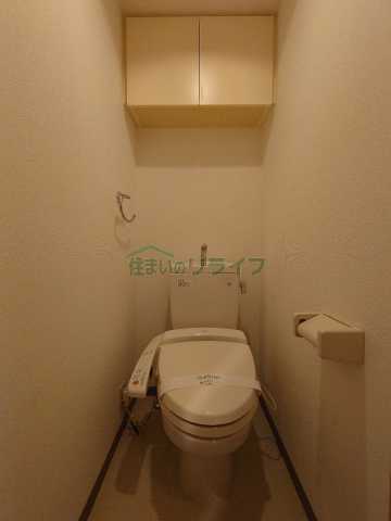 トイレ　別部屋の参考写真です