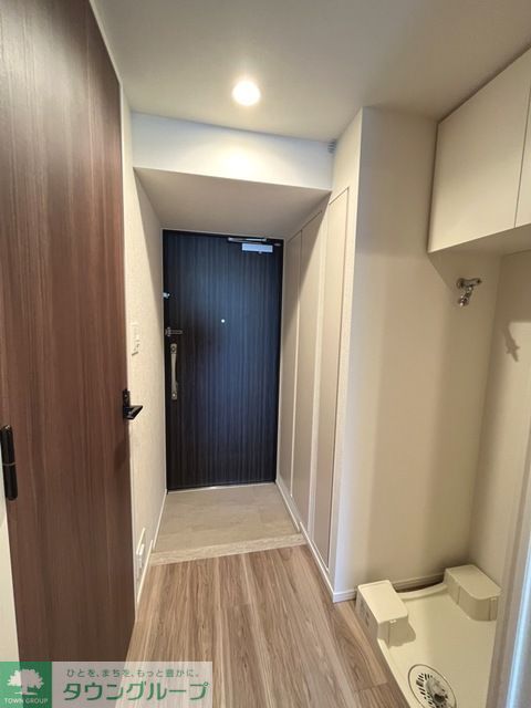 玄関　※写真は同タイプ住戸です。