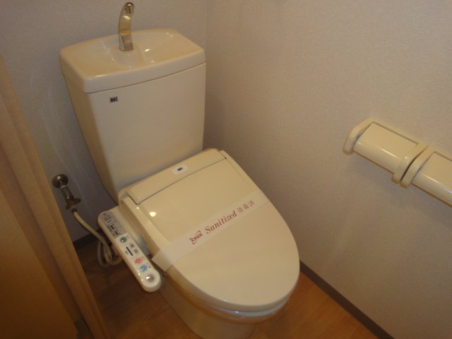 トイレ　シャワー付トイレ