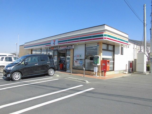 コンビニ　セブンイレブン石下大房店（コンビニ）まで900m