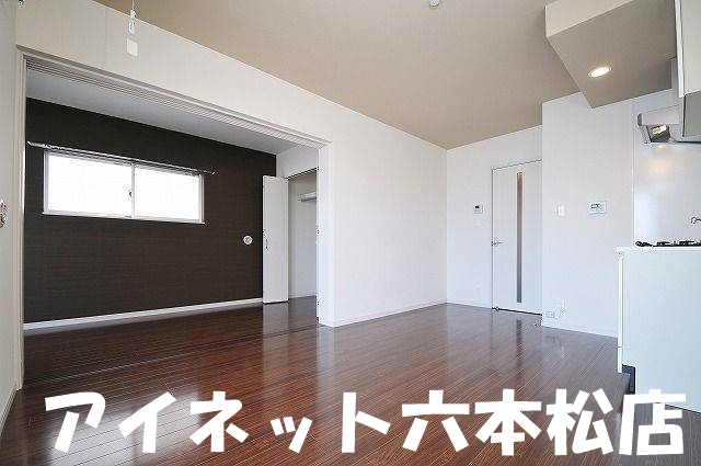 居室・リビング　広々としていいですね。