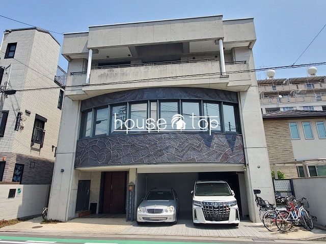 建物外観　外観もオシャレなデザイナーズマンション！閑静な住宅街に立地！