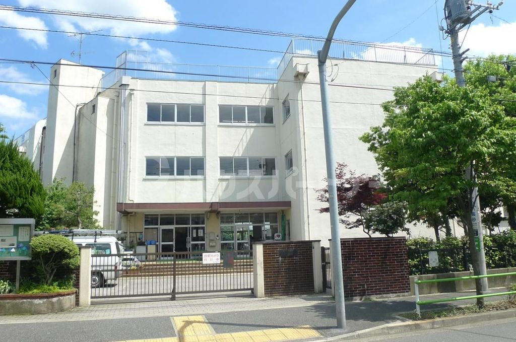 小学校　葛飾区立北野小学校（小学校）まで580m