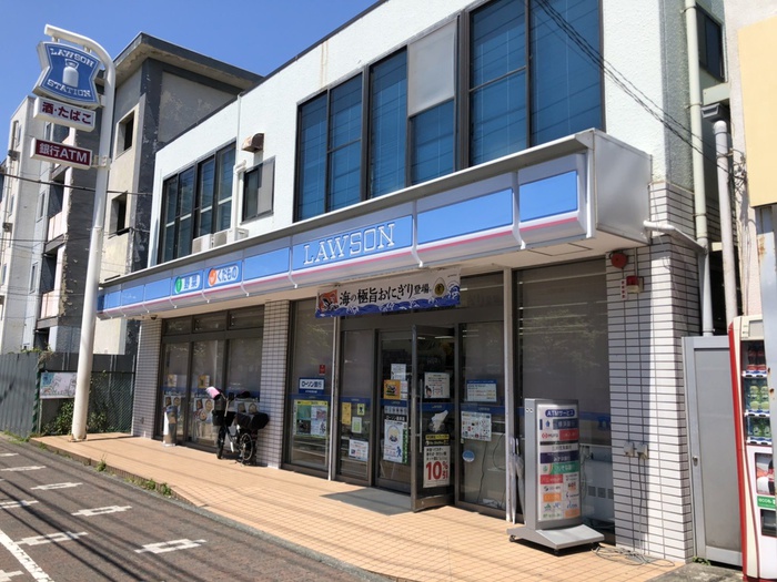 コンビニ　ローソン追浜店（コンビニ）まで221m