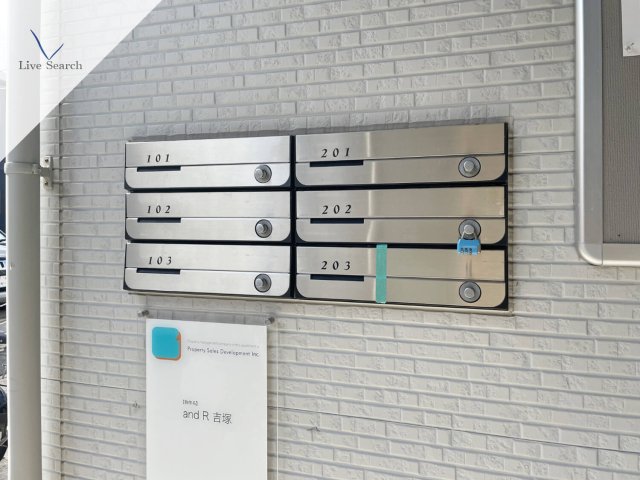 エントランス　※同建築会社施工別タイプ参考写真