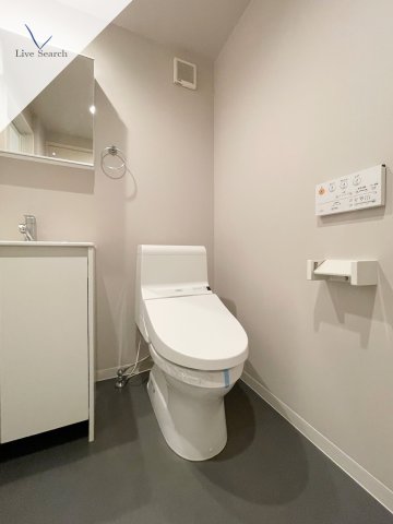 トイレ　※同建築会社施工別タイプ参考写真