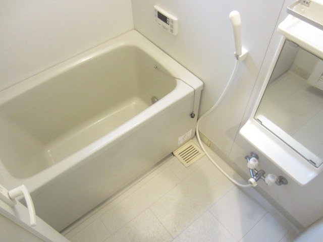 バス・シャワールーム　Lucent House
