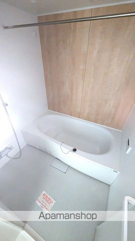 ＪＲ日豊本線 加納駅 バス乗車時間：4分 最寄りバス停で下車 徒歩8分 2階建 築2年の風呂写真