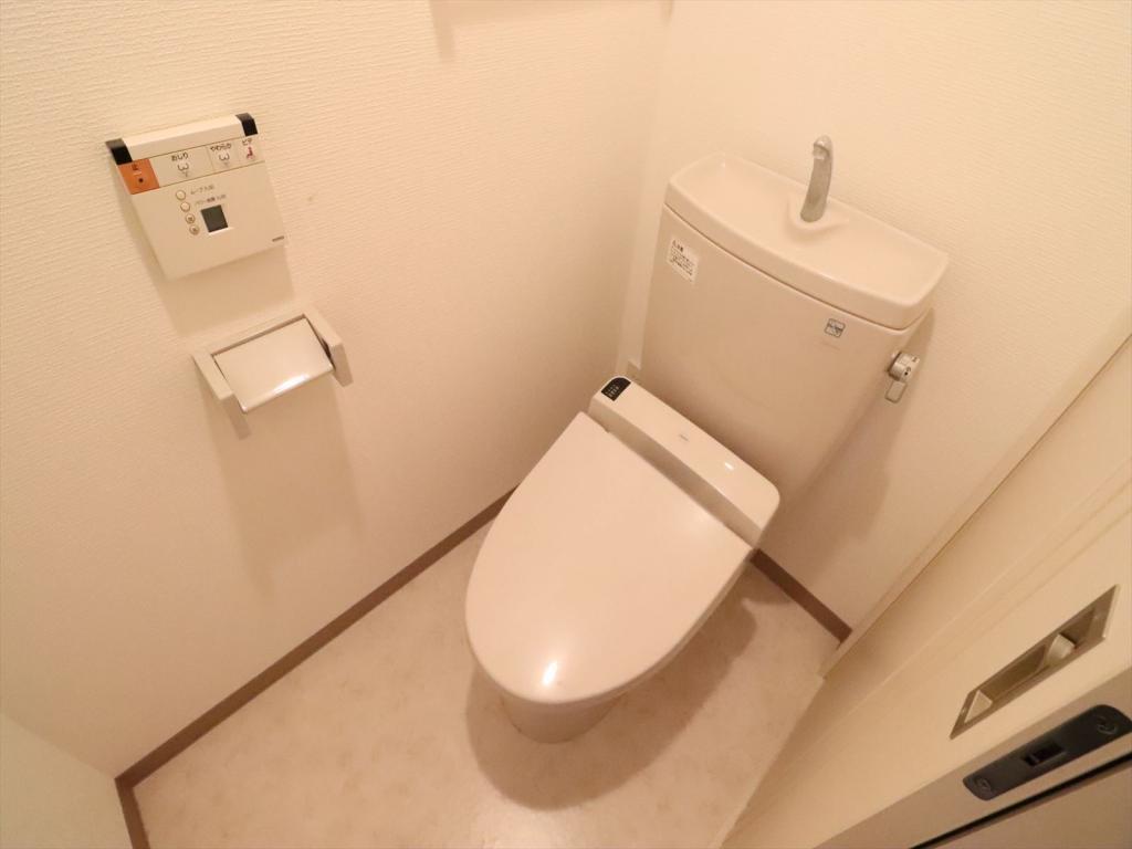 トイレ　ウォシュレット