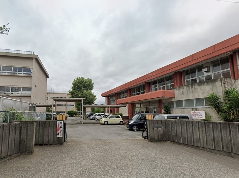 小学校　木更津市立岩根小学校（小学校）まで1098m