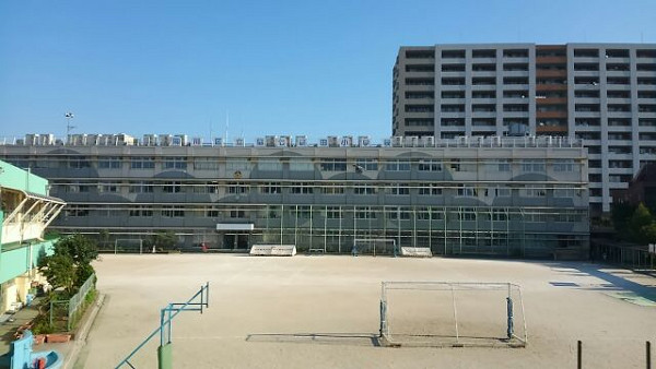 小学校　荒川区立第七峡田小学校（小学校）まで250m