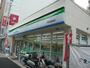コンビニ　ファミリーマート南森町駅前店（コンビニ）まで32m