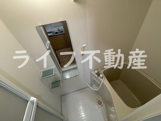 バス・シャワールーム　ゆったり過ごせるお風呂です