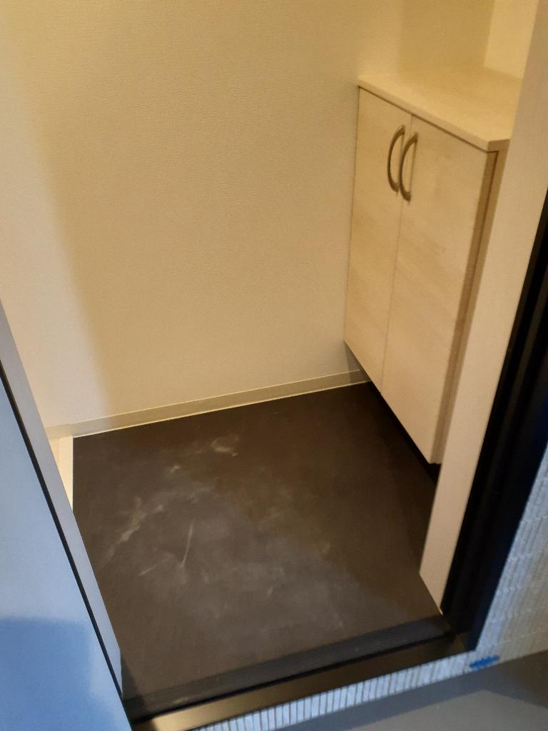 玄関　シンプルで使いやすい玄関です