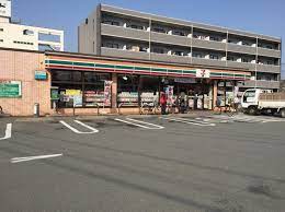 コンビニ　セブンイレブン東那珂1丁目店（コンビニ）まで716m