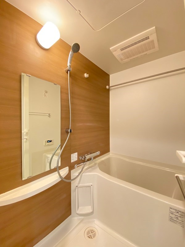 バス・シャワールーム　※同物件別部屋参考画像