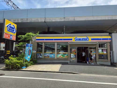 コンビニ　ミニストップ 亀有駅東店（コンビニ）まで54m