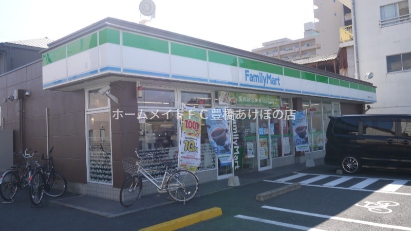 コンビニ　ファミリーマート豊橋前田町一丁目店（コンビニ）まで515m