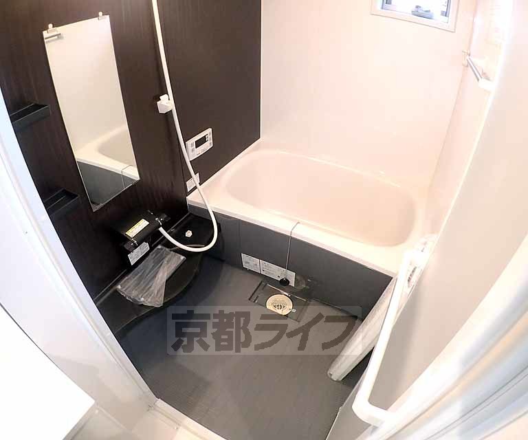 バス・シャワールーム　とても綺麗な浴室です。