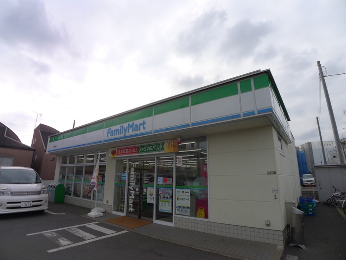 コンビニ　ファミリーマート天神森橋店（コンビニ）まで322m