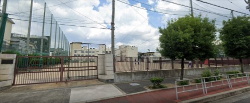 小学校　啓発小学校（小学校）まで813m