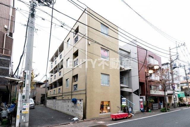 建物外観　外観は落ち着いています